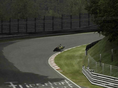 Same corner, same bike, different angle. Just to show the ambience... (Actual screenshot, unmodified)