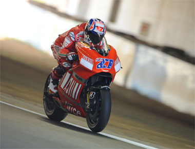 Casey Stoner, a worthy world champion, made it look pretty easy today...
