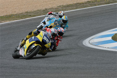 This was the race for most of the time - Toseland, Stoner, Vermeulen and de Puniet scrapping for sixth...