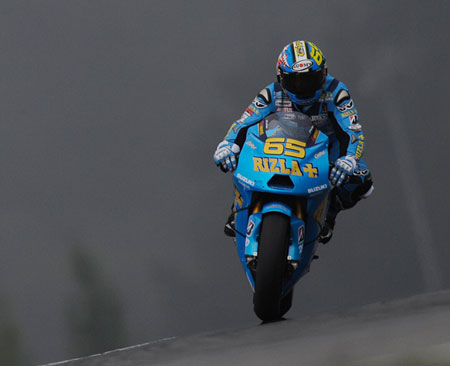 Grotty weather greeted the riders and fans at the beginning of the weekend (Pic: Suzuki)