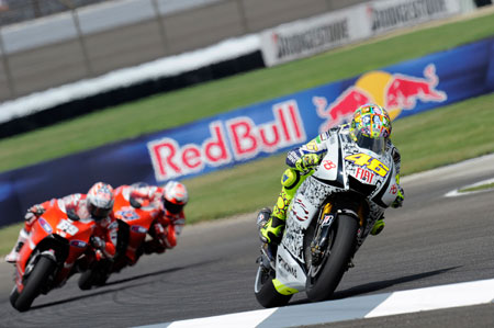 Valentino Rossi, wacky paintjob and all, managed to make the factory Ducatis look silly. Funny when you consider what he'll be riding next year... (Pic: Yamaha)