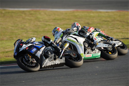 And now Haslam is in front of Rea and Biaggi...(Pic: Suzuki)